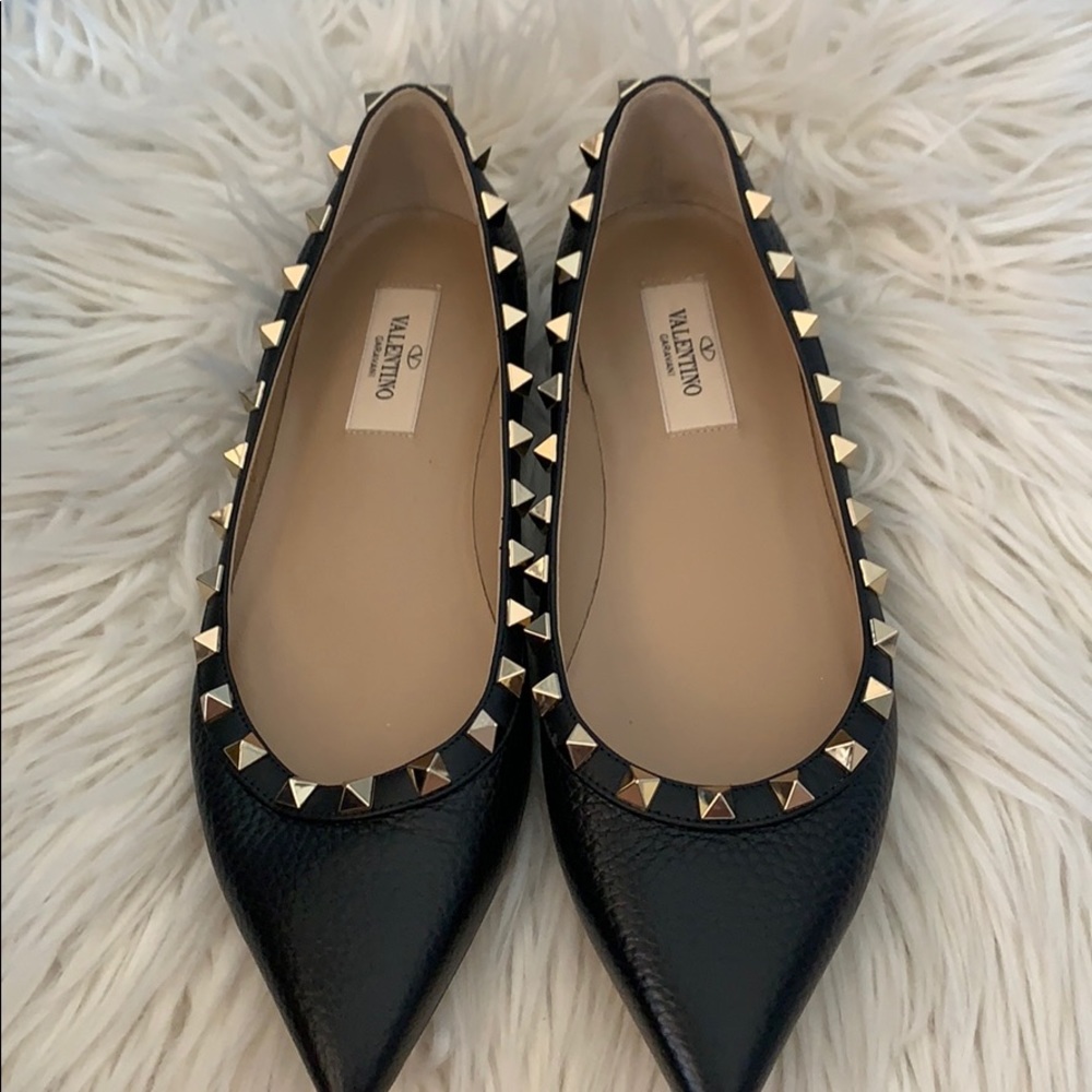 Valentino Garavani Ballerinas - image 1